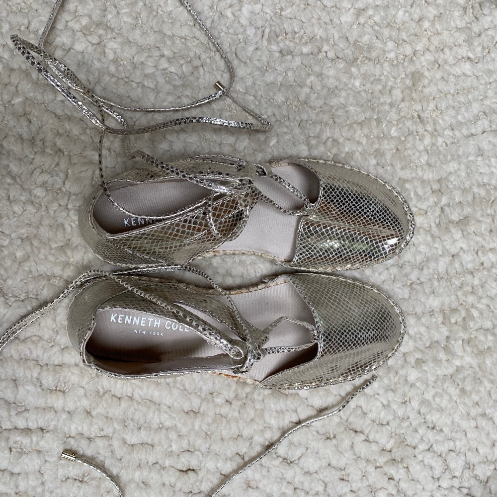 Kenneth Cole Silver Lace Up Espadrilles